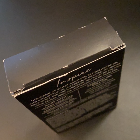 🆕 INSPIRE : Violet Sandalwood Eucalyptus Essential Oil Roll On Aromatherapy - Picture 9 of 14